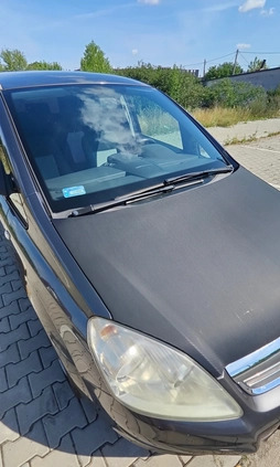 Opel Zafira cena 16500 przebieg: 259000, rok produkcji 2009 z Toruń małe 742